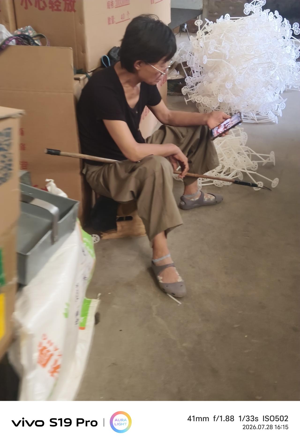 谁说岁月不败美人……三嫂子年轻的时候美的也是如诗如画，当时刚嫁过来的时候据说许多