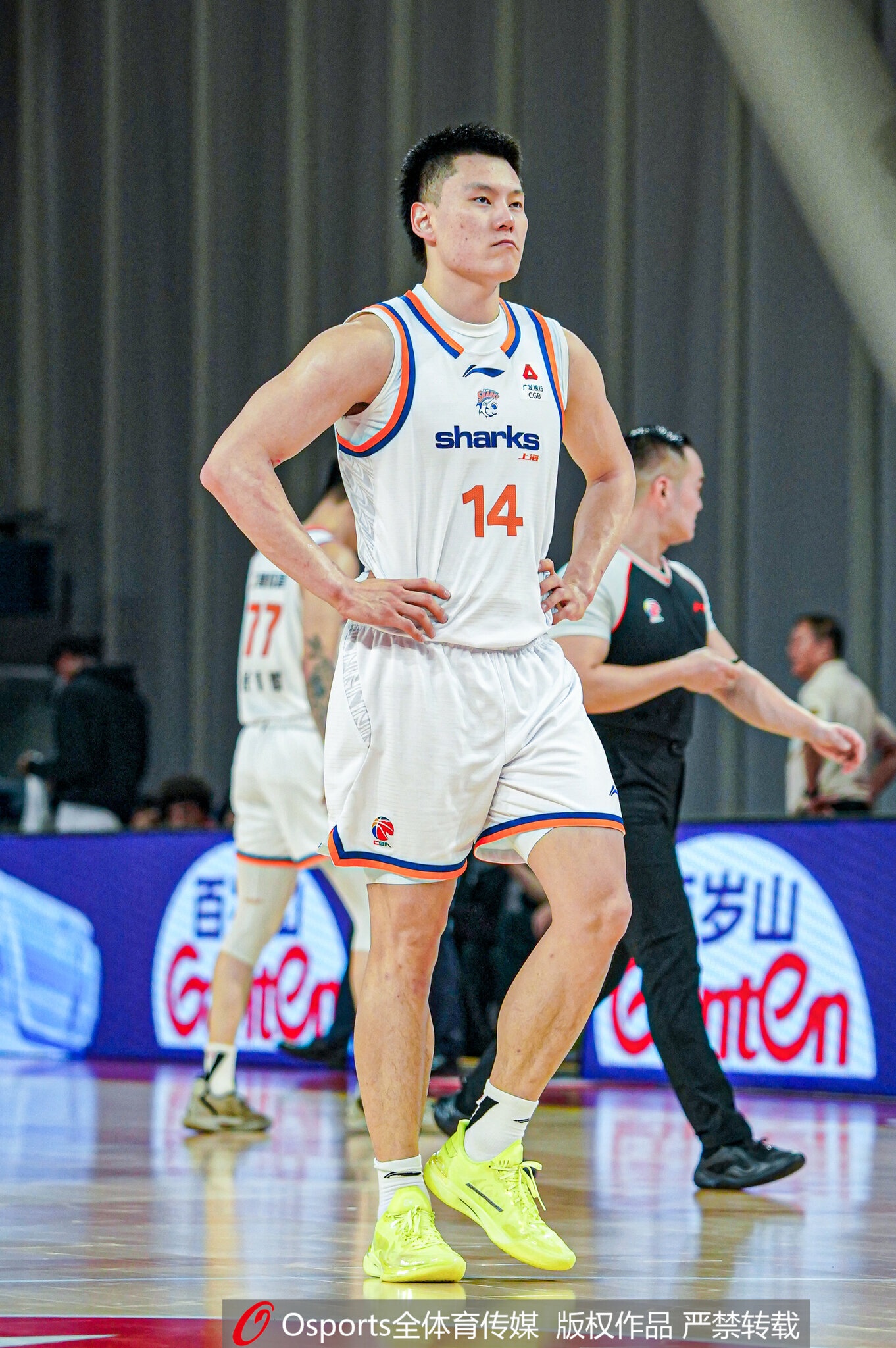 高效输出！李弘权9中6&三分5中3得15分9板3助 正负值+21全场最高
