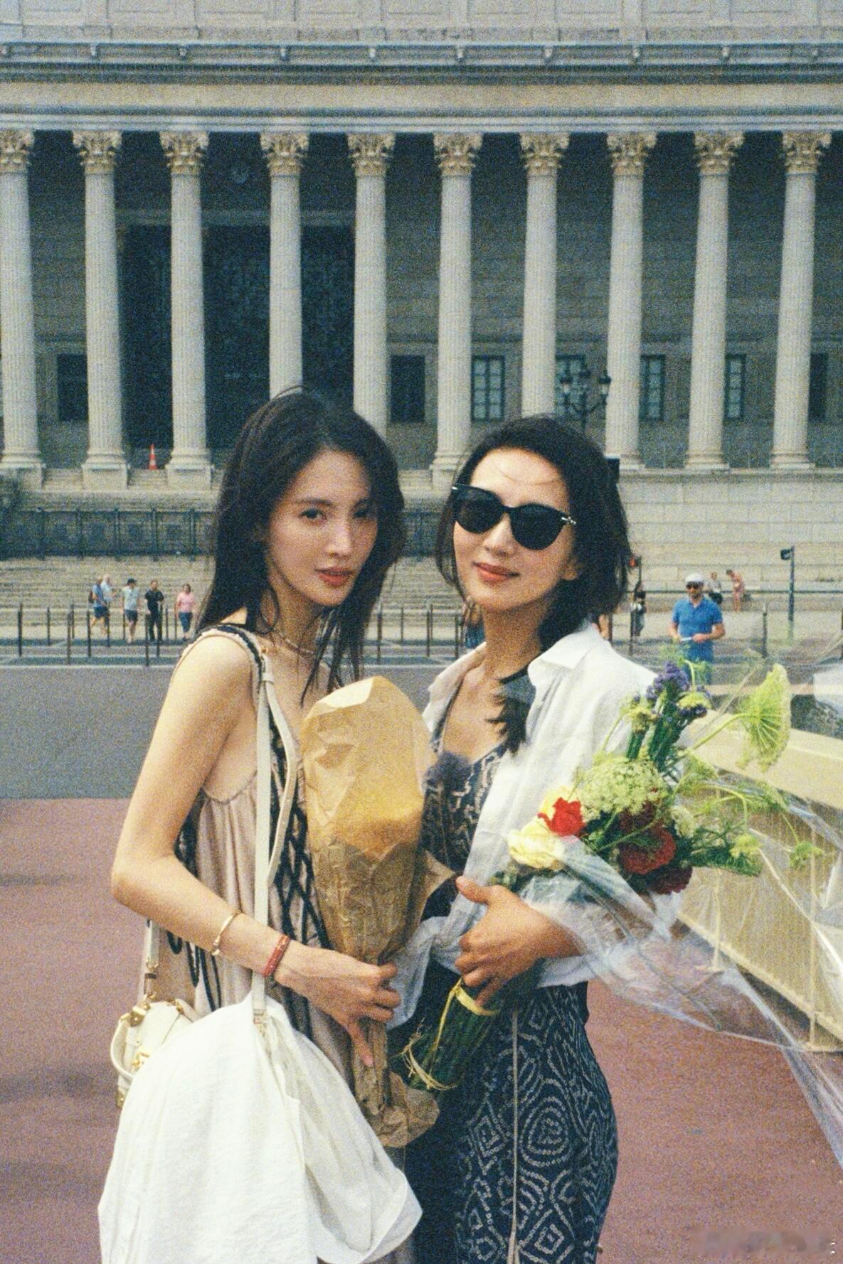 邓恩熙拍的陈好金晨，好会拍！有没有双女主找一下这两位 ​​​