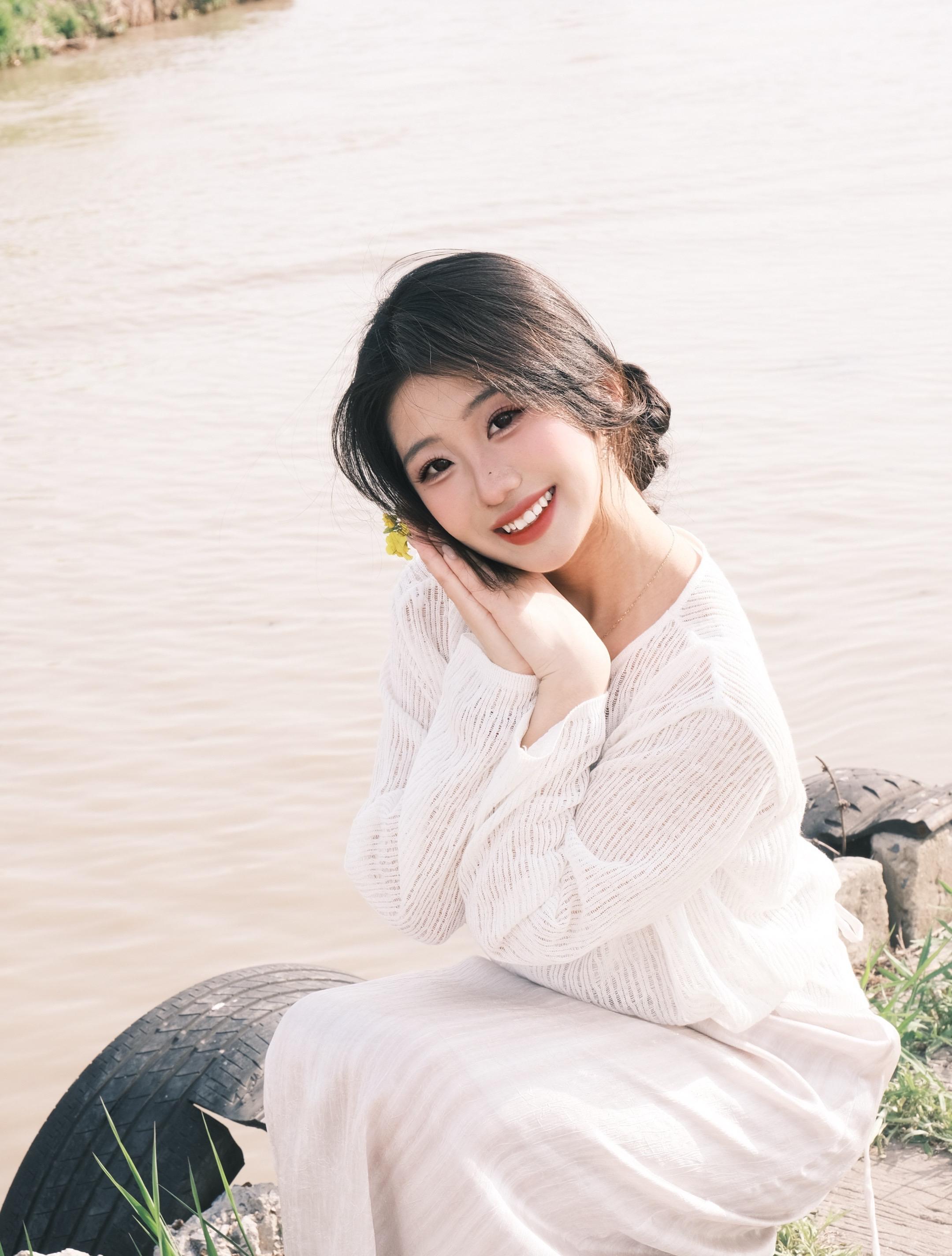 春天 拜托你融化掉女孩们更多的悲伤吧。
