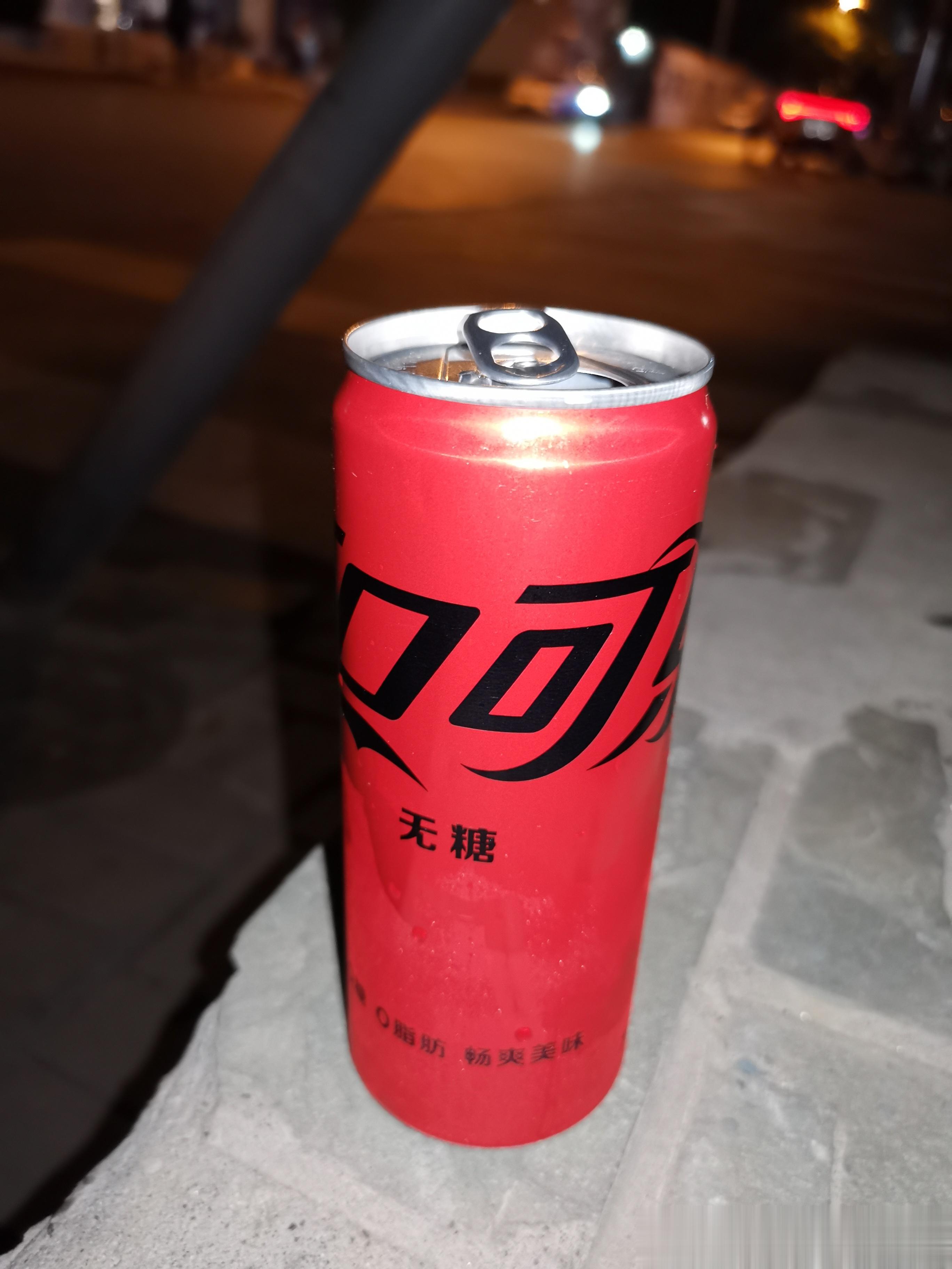 看看路人，想想世界，捋捋思路，望望前途。 ​​​