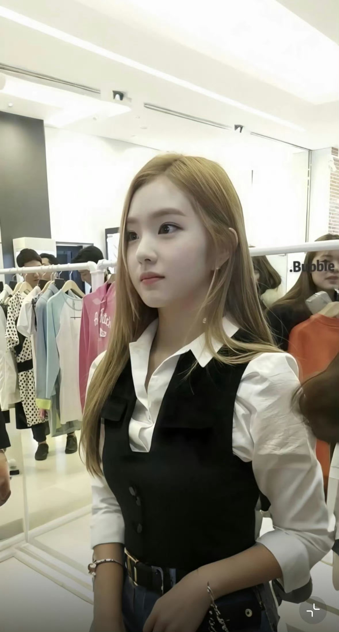 【裴珠泫是兔子。】rabbit。兔中之王。完全精致的优质兔子。兔子中的兔子。完美