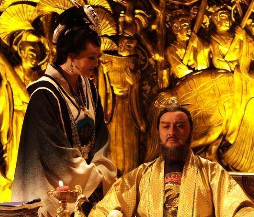 公元882年，朱温攻下同州，收缴俘虏时，突然看到一个衣衫褴褛的女人，很是眼熟，他