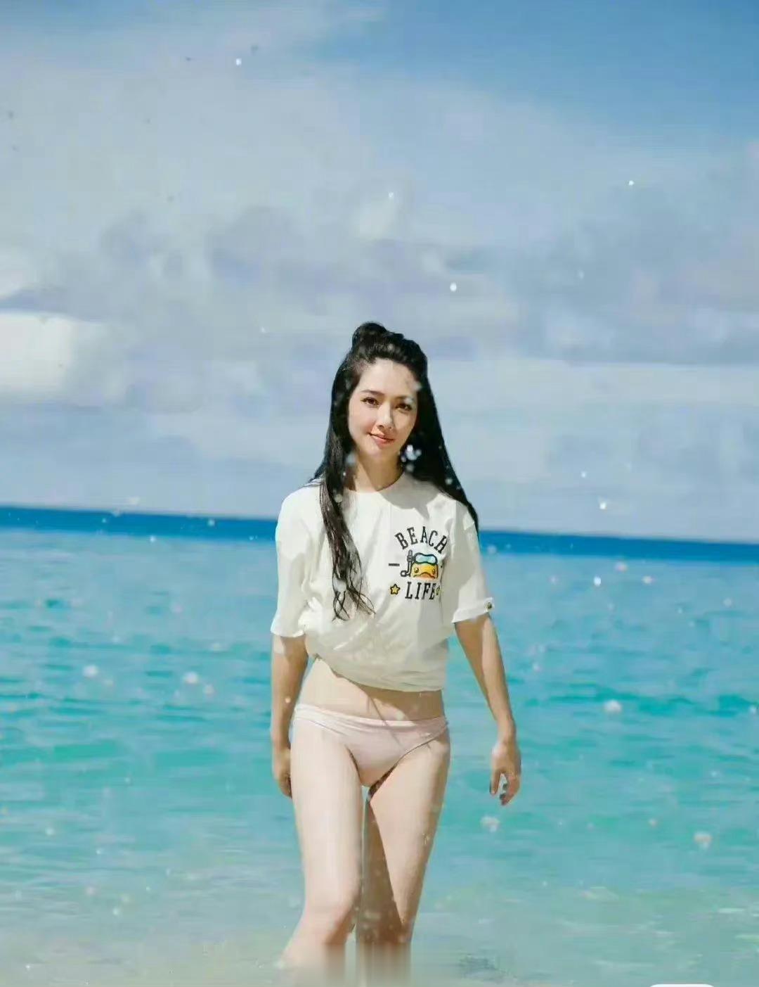 #郭碧婷越来越像向太了#郭碧婷人漂亮，身材好。[鲜花]而且嫁得好，真的是人生赢家