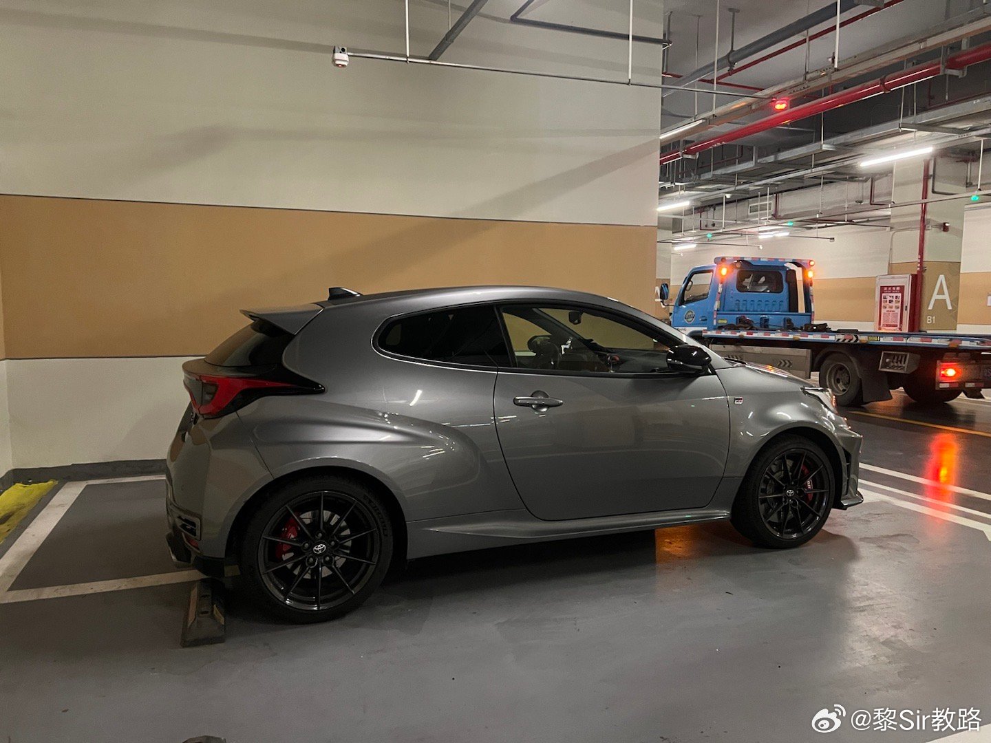 偶遇怏乐车，看着就开心。大v聊车GR丰田gr