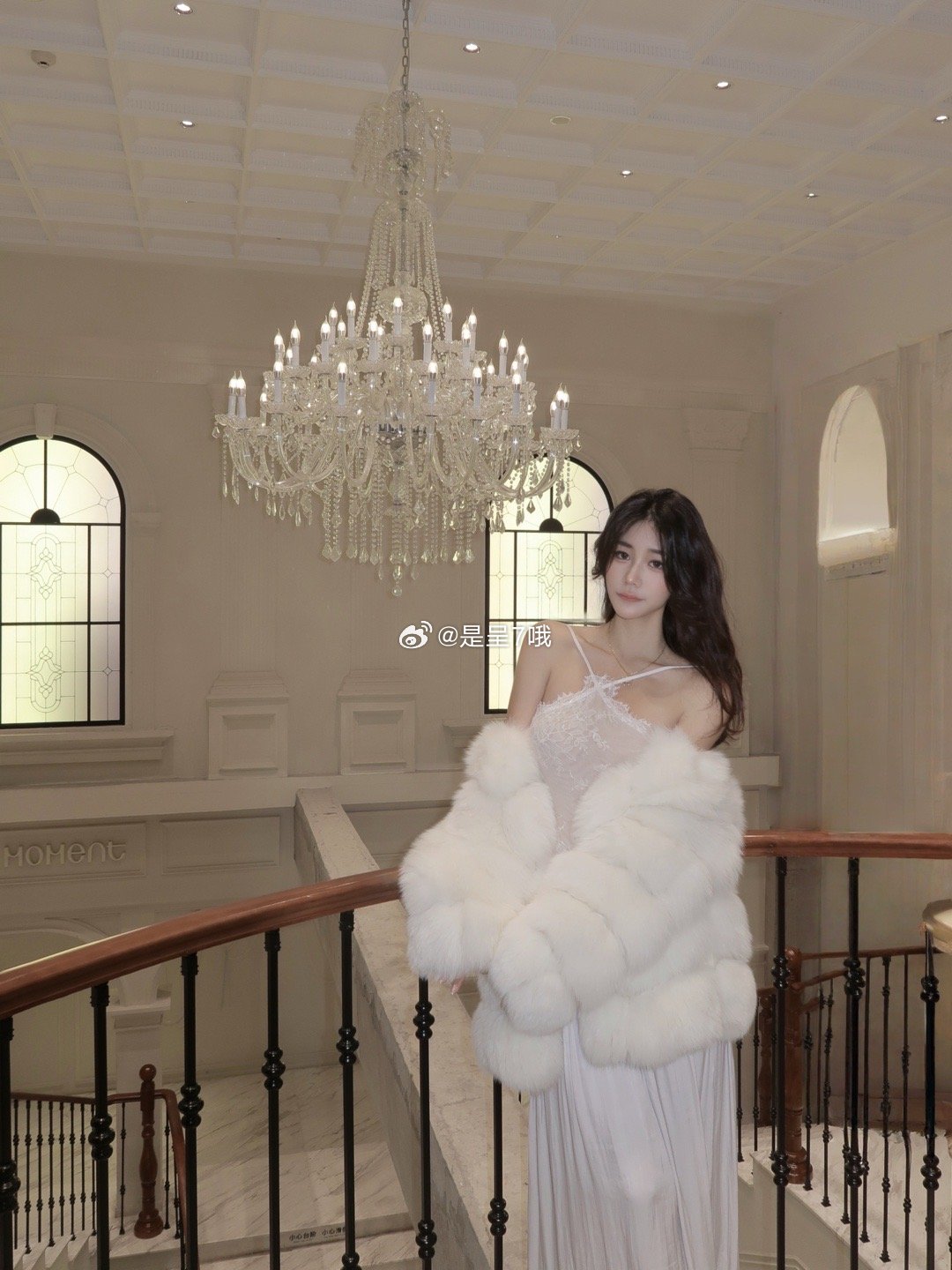 光鲜亮丽打工人 