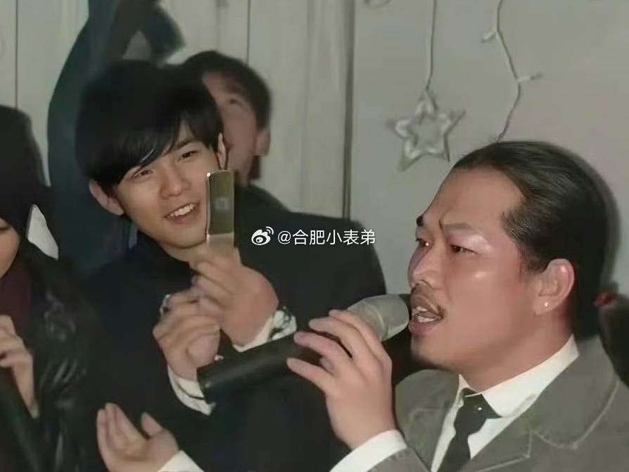 曝方文山出轨笑不活了，自媒体娱乐圈瓜刚围绕周杰伦发酵完，矛头转眼对准搭档方文山。