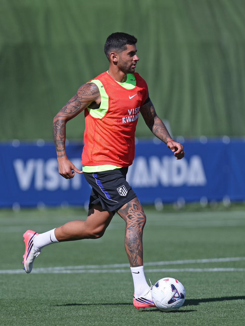 库蒂罗梅罗晒在马竞的训练照⚽️🏃🏾‍♂️克里斯蒂安罗梅罗马竞关注阿根廷球员 