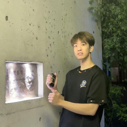 好黑的天，说到黑。。