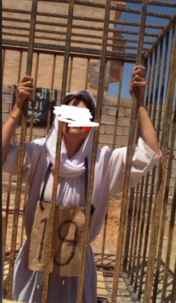 湖南某地多名男子策划组织女子铁笼游街视频被刑拘。流量已经成为现在社会的财富密码，