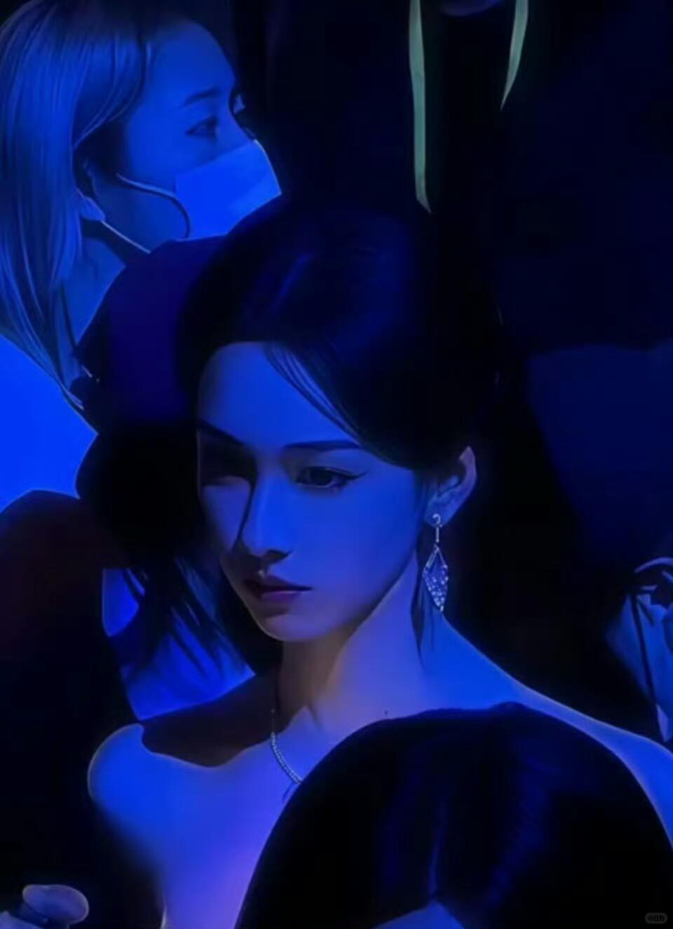 美到极致会有一种鬼感陈都灵