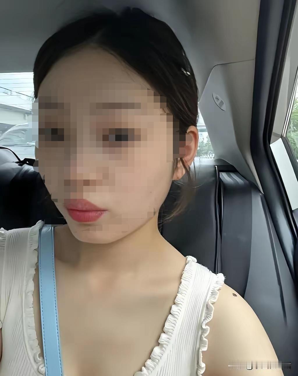 谈过5个男朋友，也有跟3个人同居过，总结一下就是只有关上房门之后，才知道眼前的这