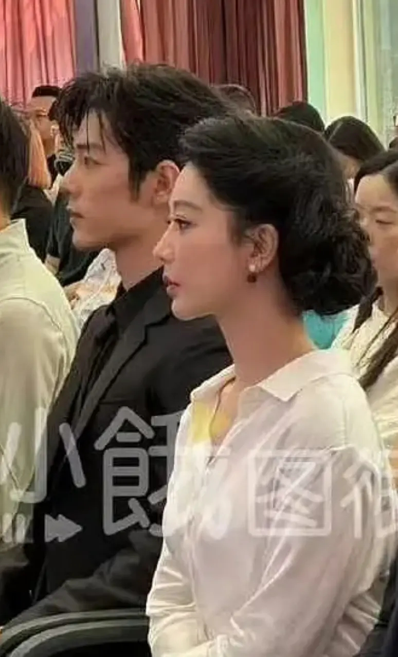 杨紫这个样真的是好老气了 