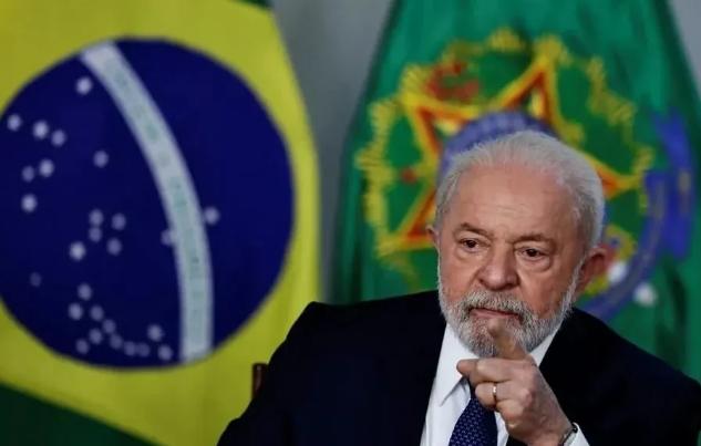 巴西总统卢拉拍案而起，直接打断休假召开紧急会议，他在社交媒体上怒斥：这就是“绑架