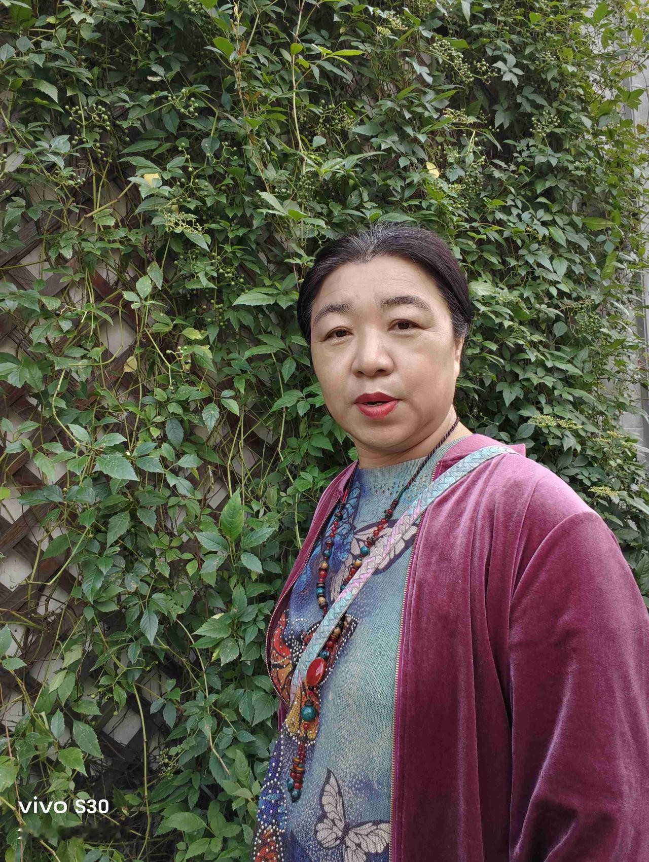 我的今日状态：😁轻松愉快
我这里的天气：☀️晴天今天也很幸福的