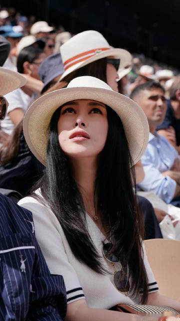 朱珠 我从小到大并非标准的大美女 真心佩服她的职业格局，不执着主角人设不纠结戏份