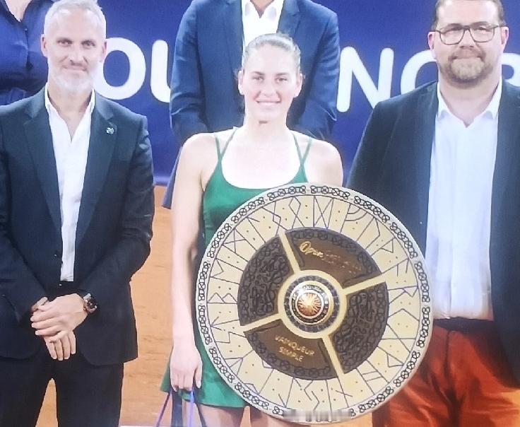 鲁昂决赛现乌克兰德比！科斯秋克稳控全场，斩获WTA250鲁昂站女单冠军！
   