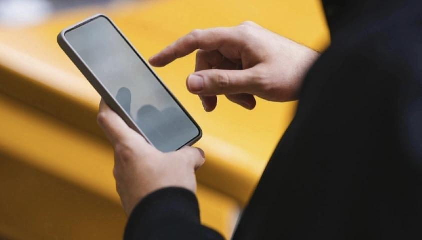 心情不好的时候看看动物世界多么的现实，还在那幻想啥呀？什么尊严，什么面子啊？你能