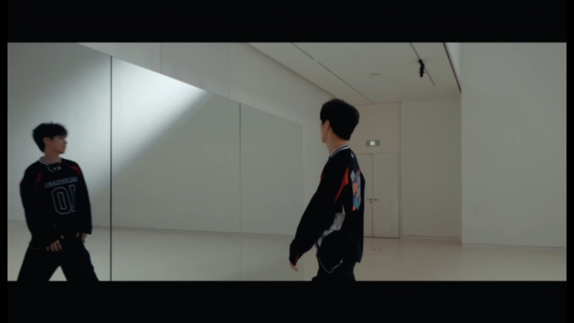 要命了王俊凯首张同名专辑wjk