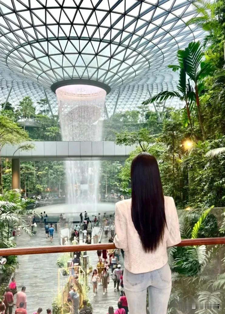长发女神牛仔裤搭配美照分享