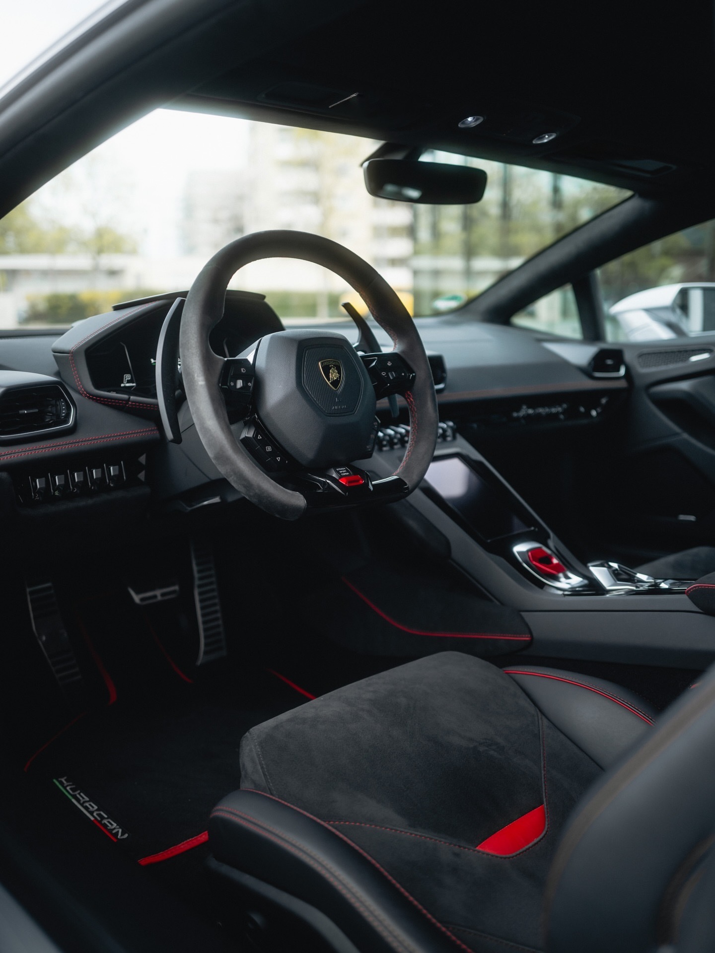 暴风云从未如此迷人。Huracán EVO：640 马力的自然吸气 V10 猛兽