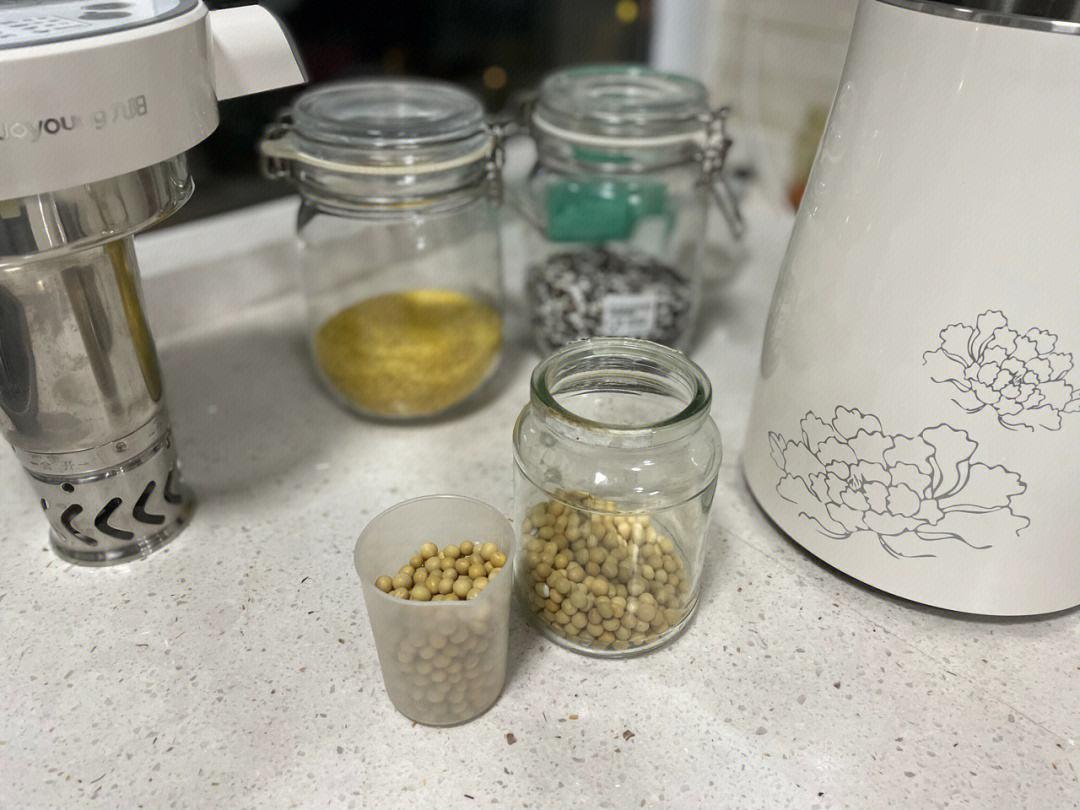 夫妻爱喝“自制豆浆”，3年后同时查出胃癌？医生：或是4事没留意 
 
年纪大了不