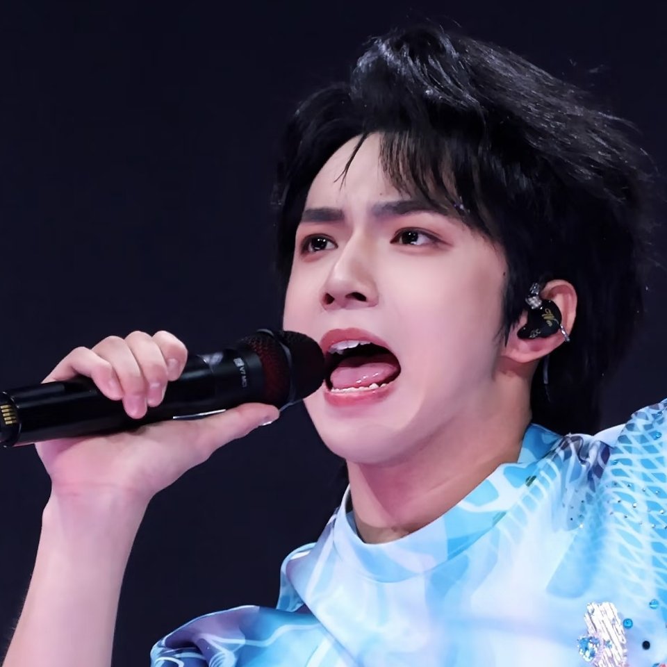 🎤•︡ᯅ•︠ ​​​