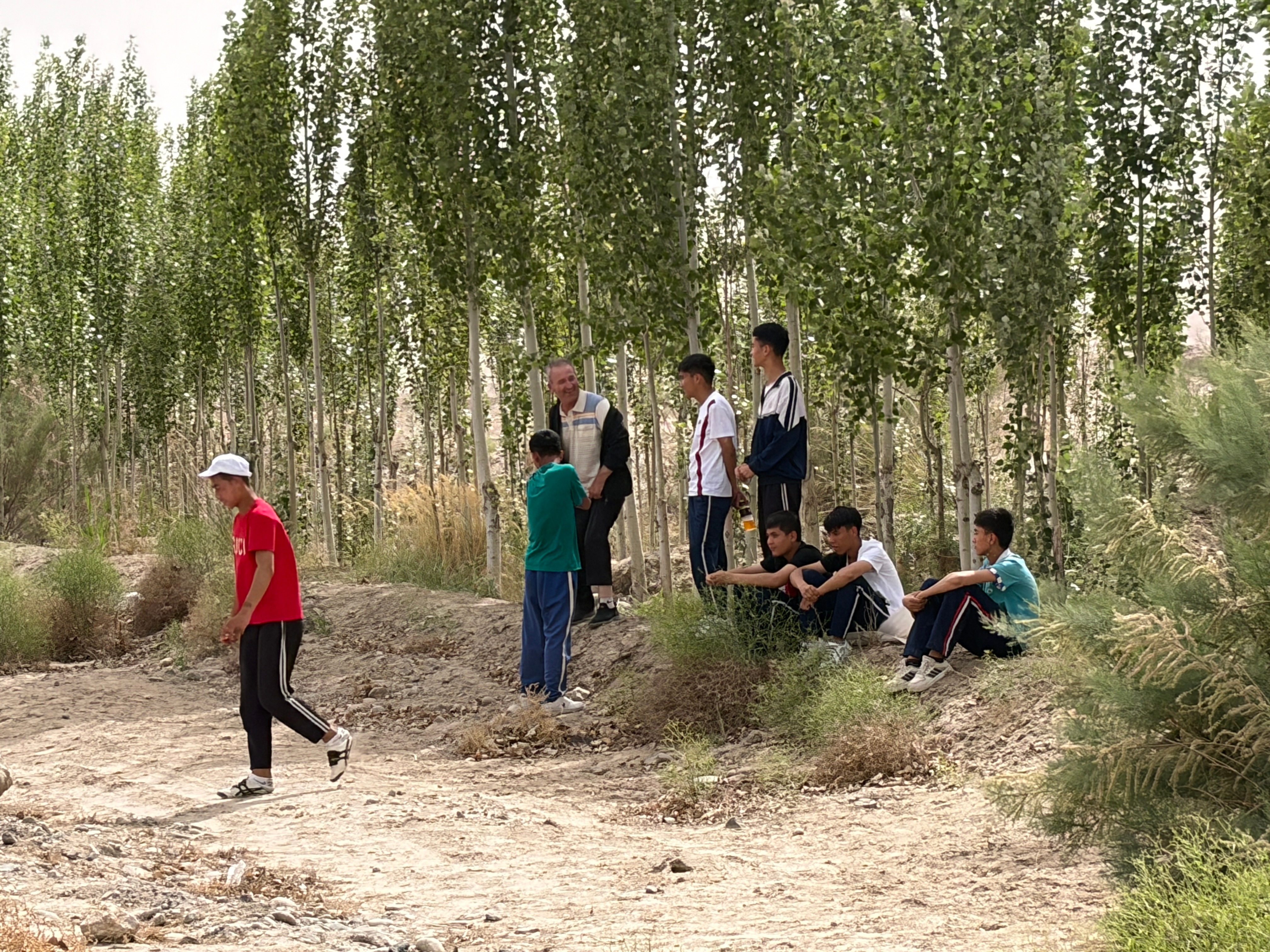 干件大事儿去一个从来没有自媒体去过的城市从来没有！我去拍第一条纪录片待会儿要翻5