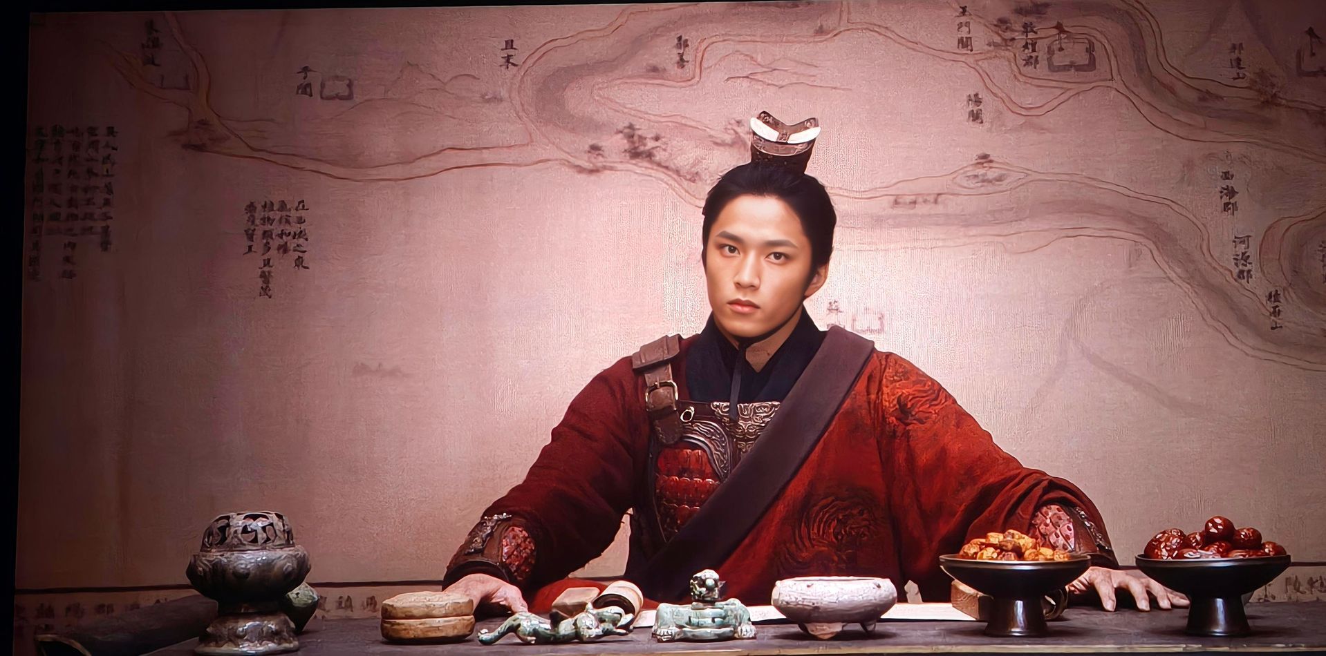 刘耀文入围百花奖最佳新人了刘耀文主演电影票房已达52.43亿 刘耀文入围百花奖最