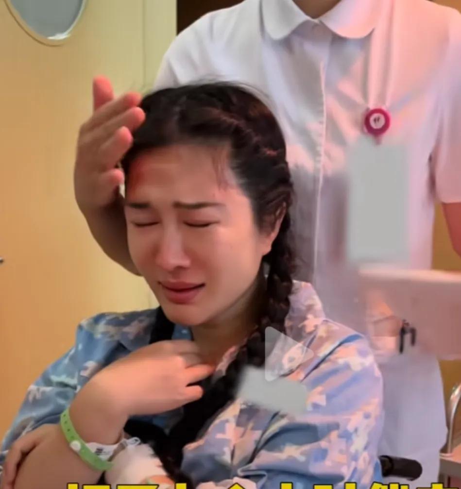 张纪中的妻子杜星霖在生第四胎的时候，没想到打了七个小时催产针还是不能顺产需要剖腹