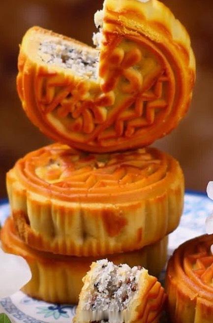 🌕 又是一年中秋，中秋节快乐呀[太开心]大家都吃月饼了吗🥮 中秋小圆满 ​​
