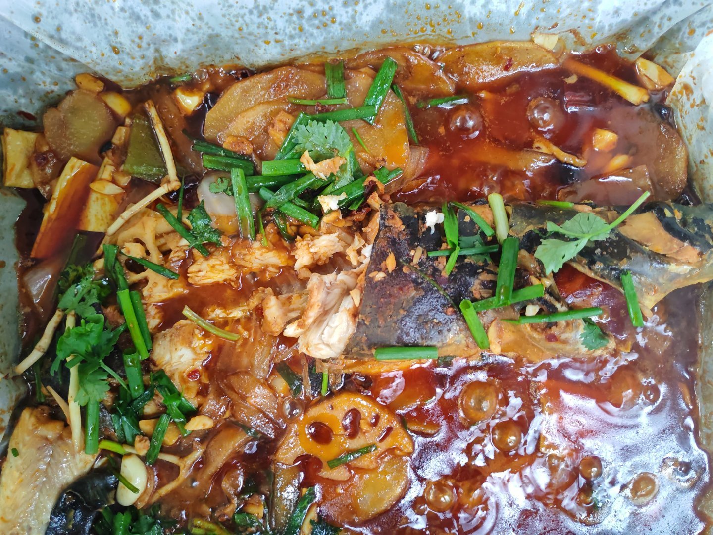 每日一餐分享吃晚饭了，纸包鱼  ​​​