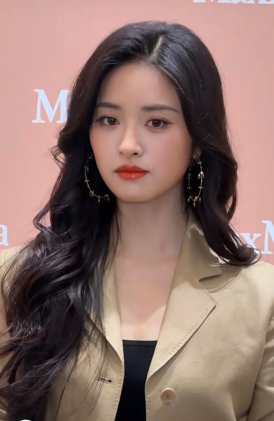 沈月今日线下状态好好呀 