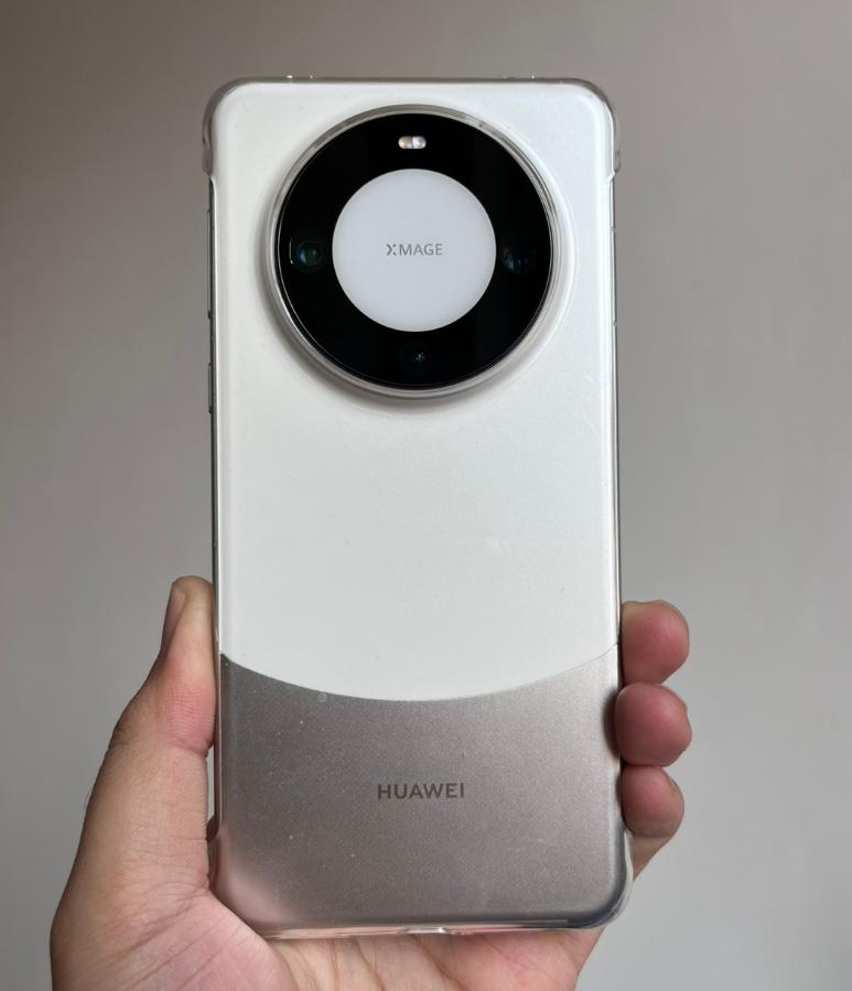 今年国产手机品牌可太长脸了，不久前华为Mate60系列带着国产自研麒麟5G芯片强
