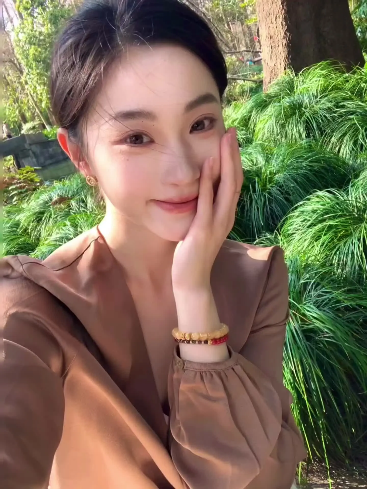 你像阳光一样出现 涉悸 于是枯木逢春