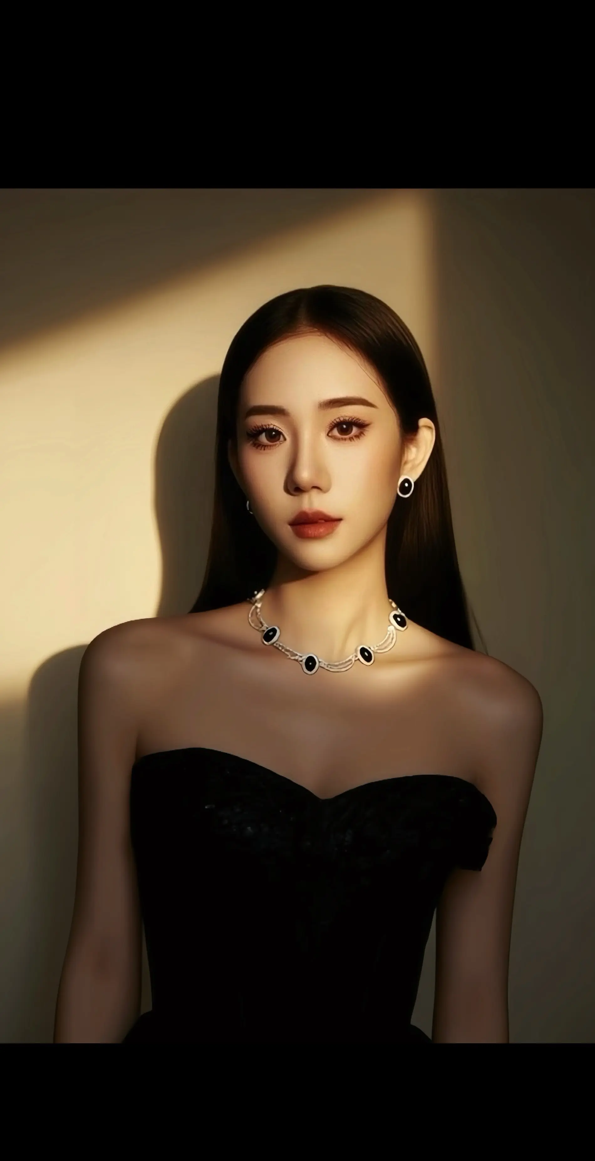 穿什么衣服 化什么妆 从来都是取悦自己。