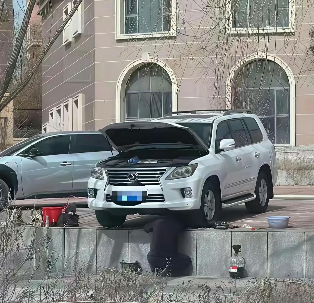 家人们谁懂啊！这才是豪车车主的终极消费观😂
 豪车车主也是秒人。

这台大凌志