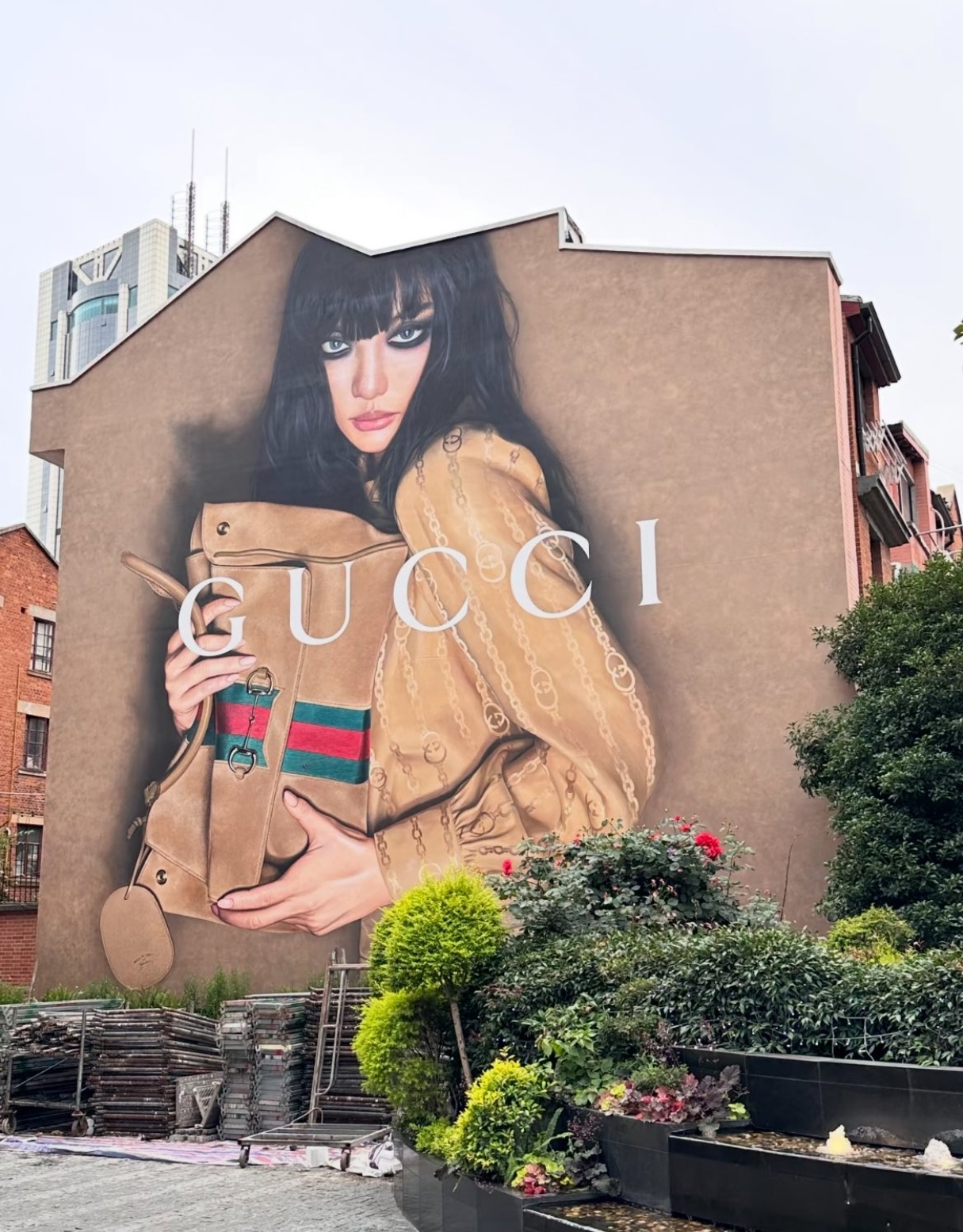 Gucci找的人好牛，如果不是看过全程，完全看不出来是画的