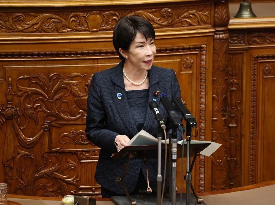日本首相高市早苗这段时间的日子可不太好过。

据媒体5月25日报道：她的支持率已
