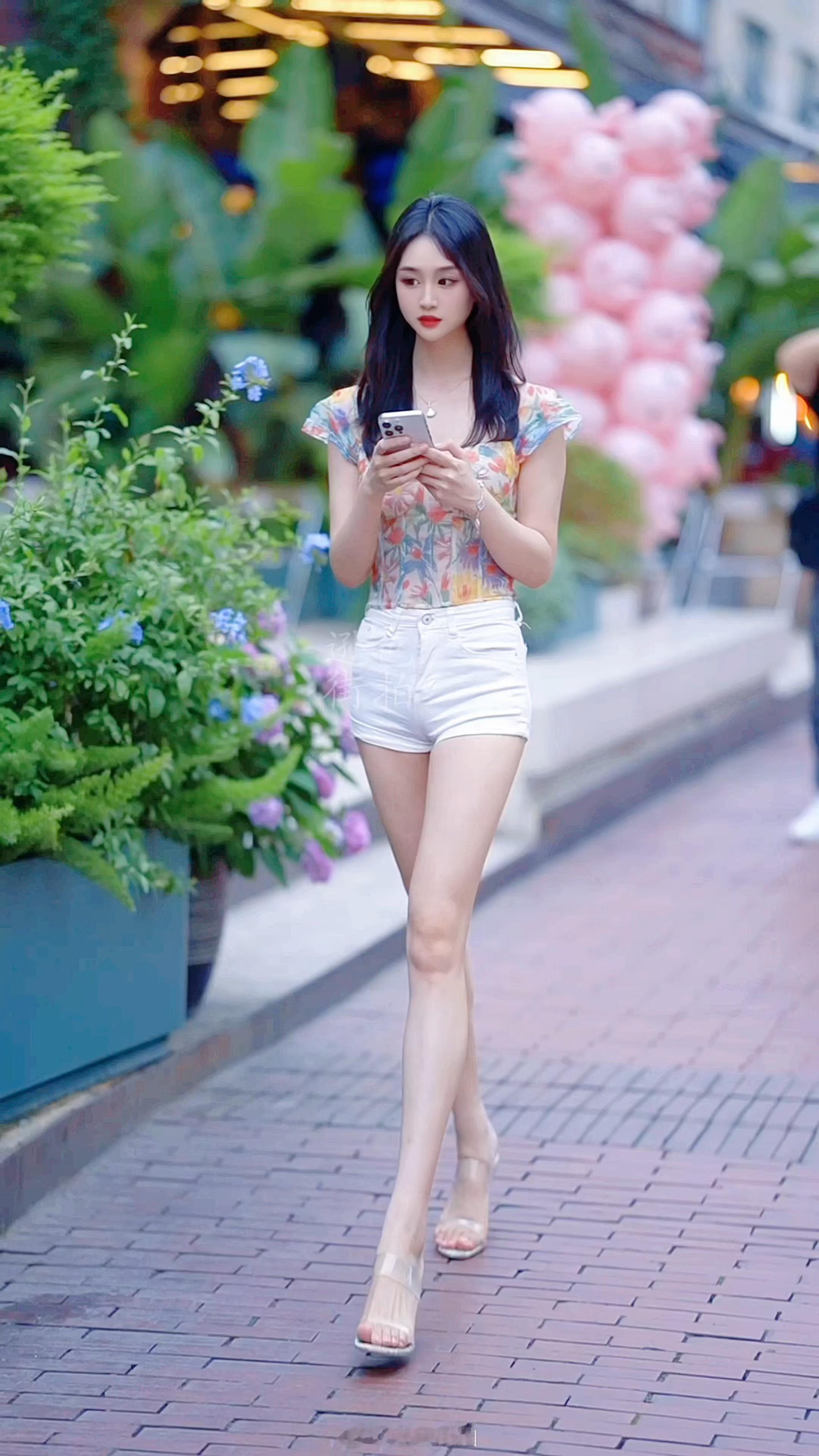 【成都街拍】香不香兄弟们？丨摄影拍照每日穿搭