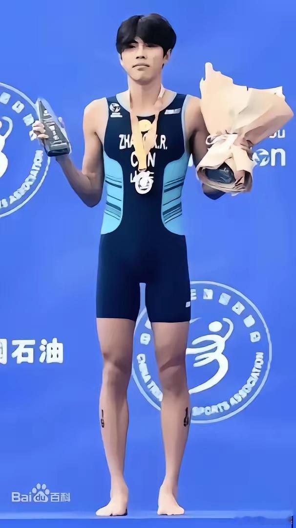 张玺瑞铁人三项银牌拿下亚运首枚奖牌！铁人三项小将张玺瑞拼下银牌，虽无缘首金同样值