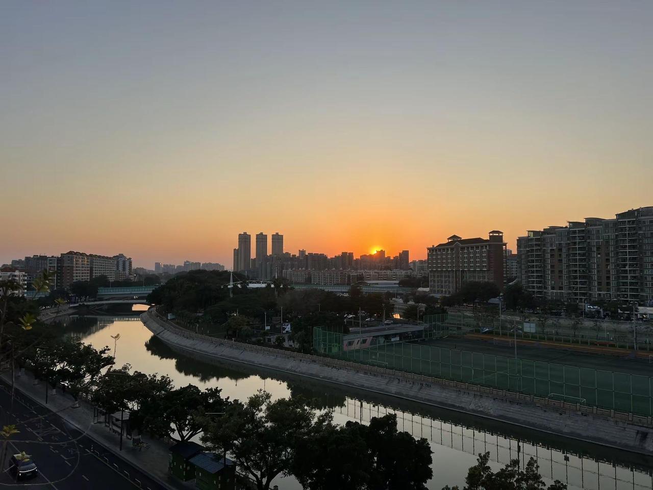 我在人间贩卖黄昏2026/1/11