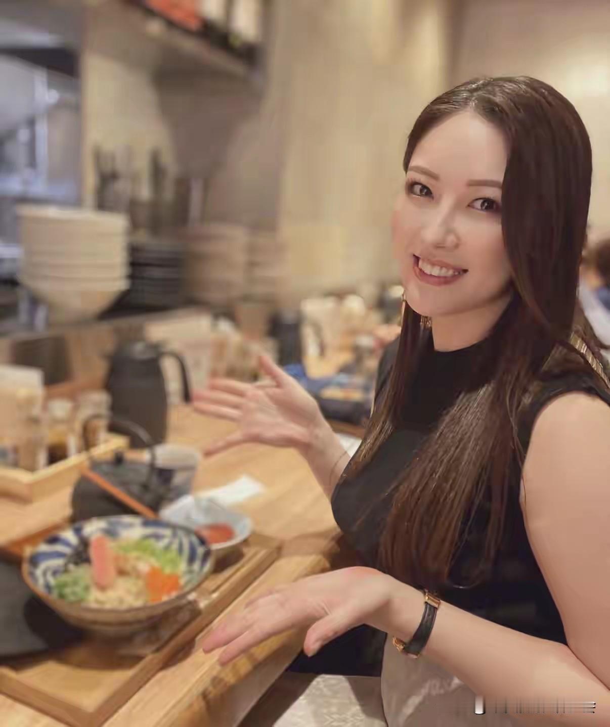 上得厅堂下得厨房什么样的美甲最耐看 分享一张你在公园随拍的视频 旅游美照随手拍 