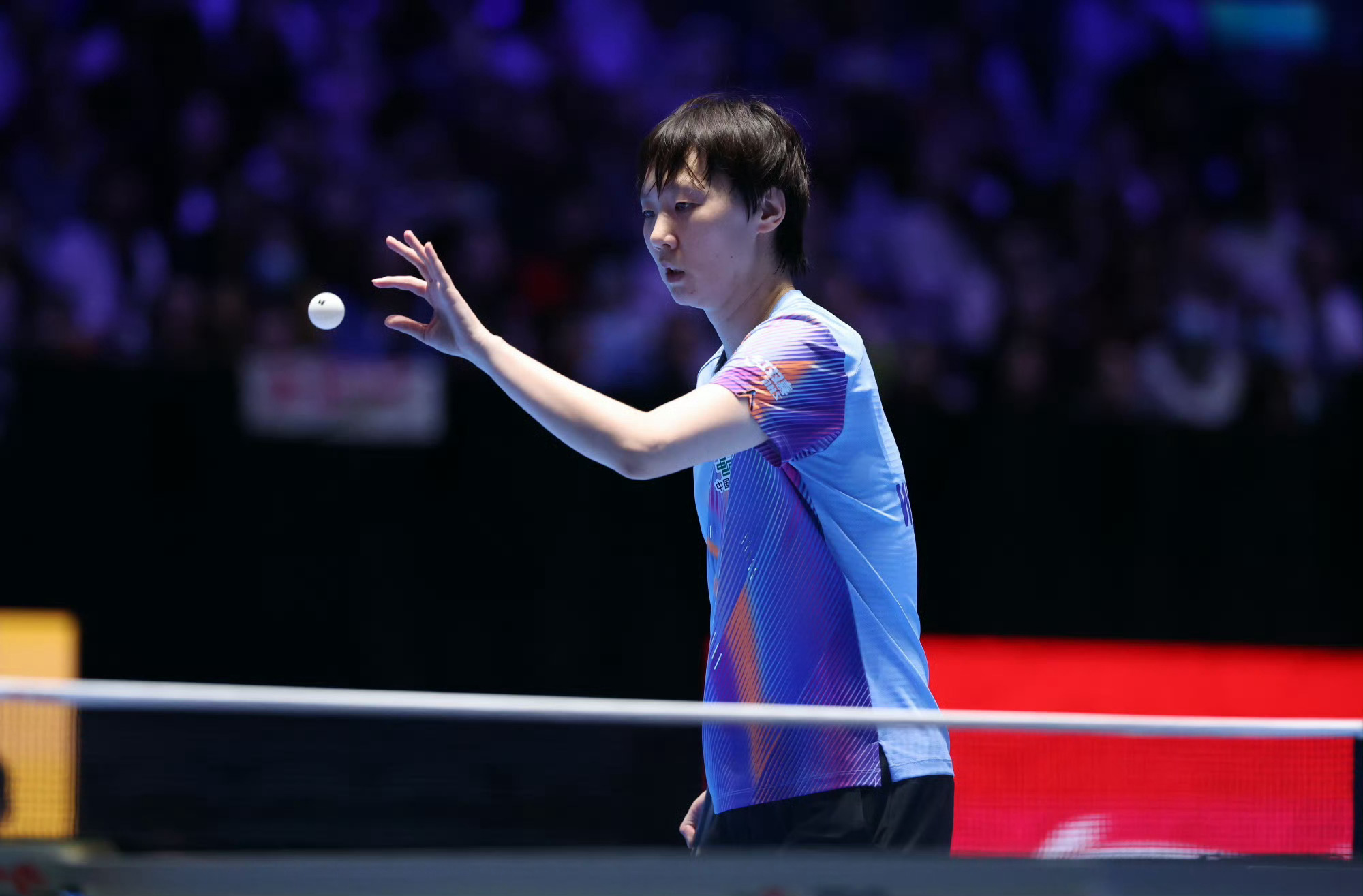 王曼昱祝福中国冰雪健儿你为中国代表团的运动员加油同样也祝福在为国争光的你比赛加油