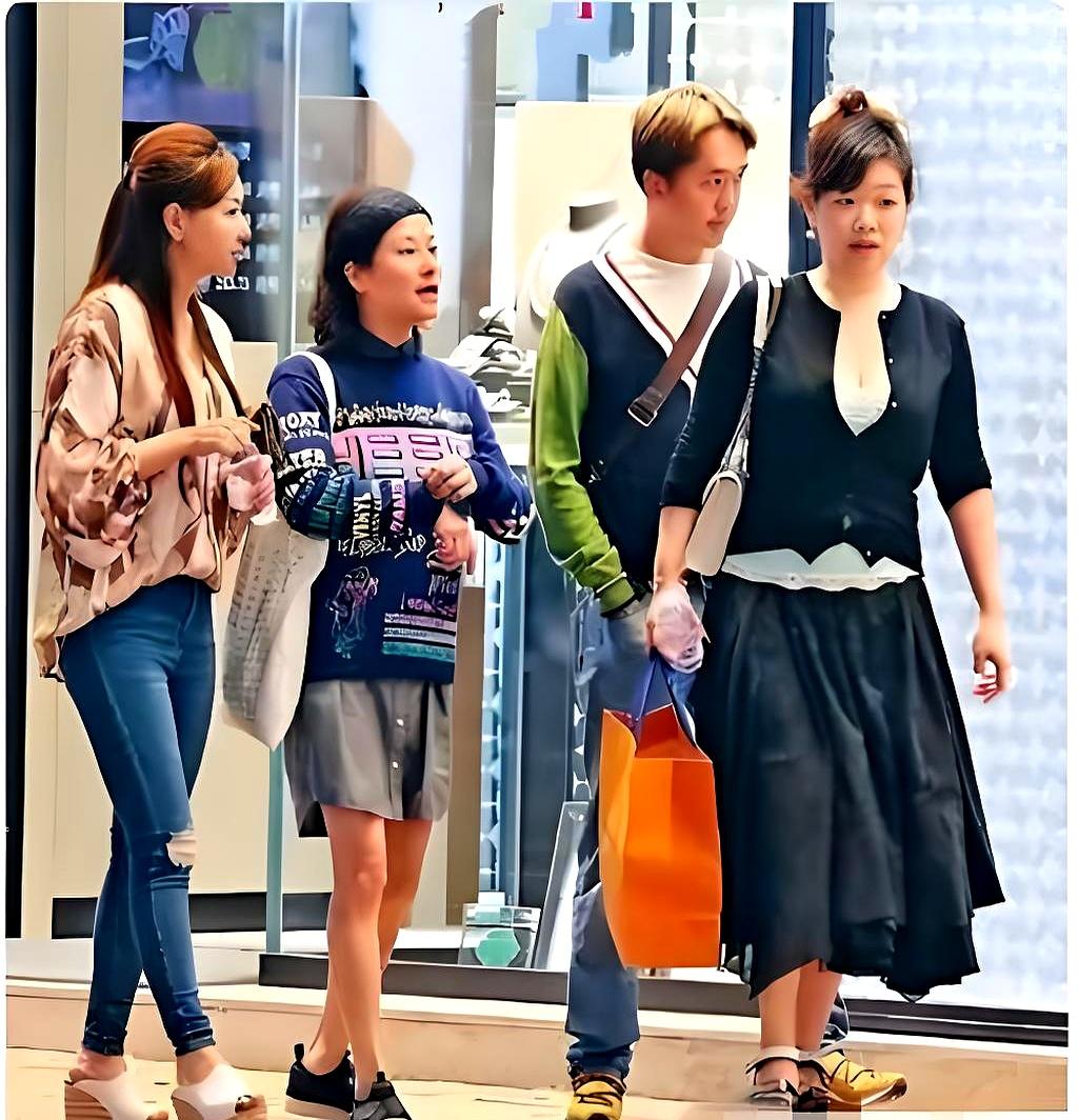 别人拼命创业，他却二十七年几乎没动过本金。
更离谱的是，光利息就滚到了17亿，最