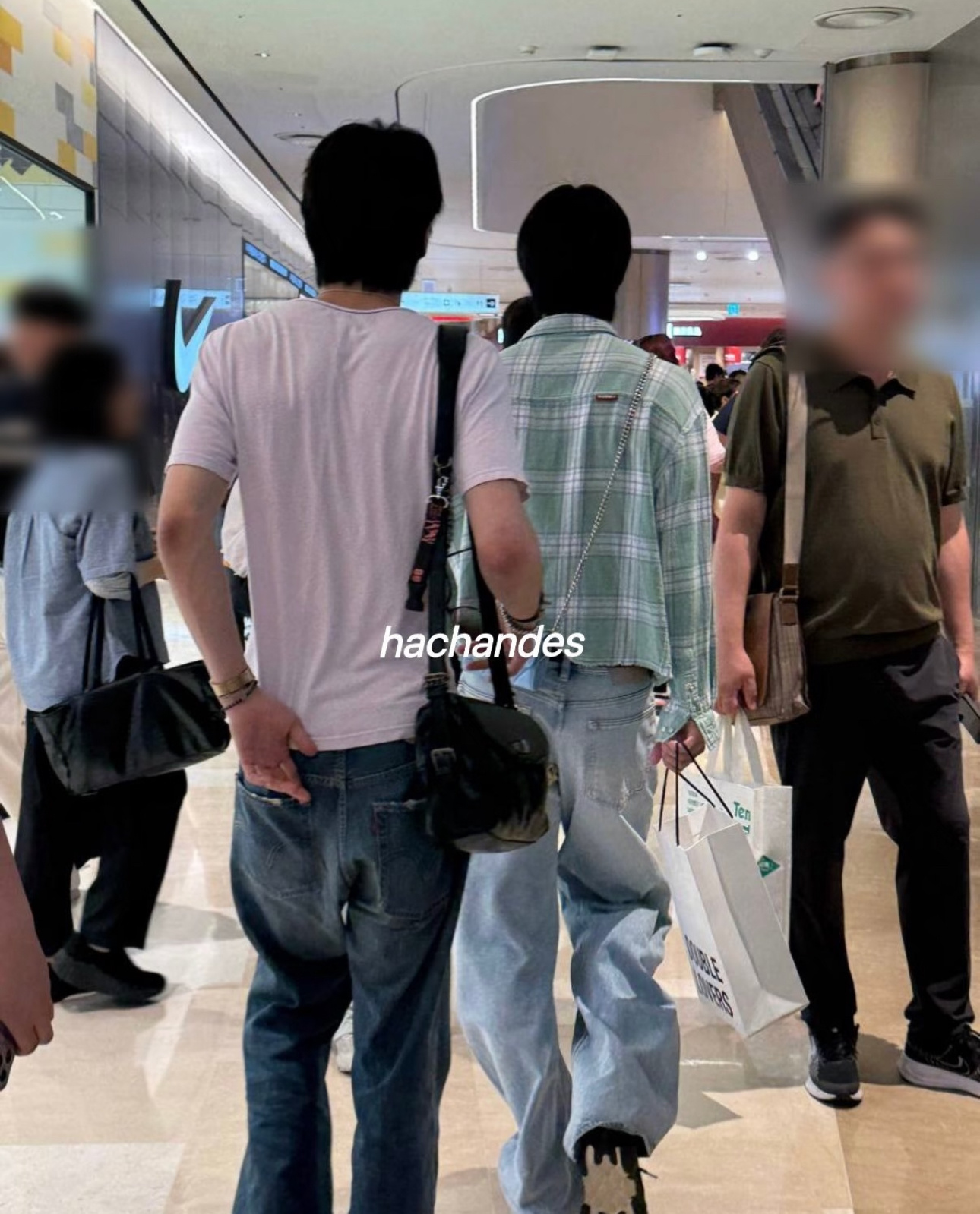 李河民好长好薄一条人 