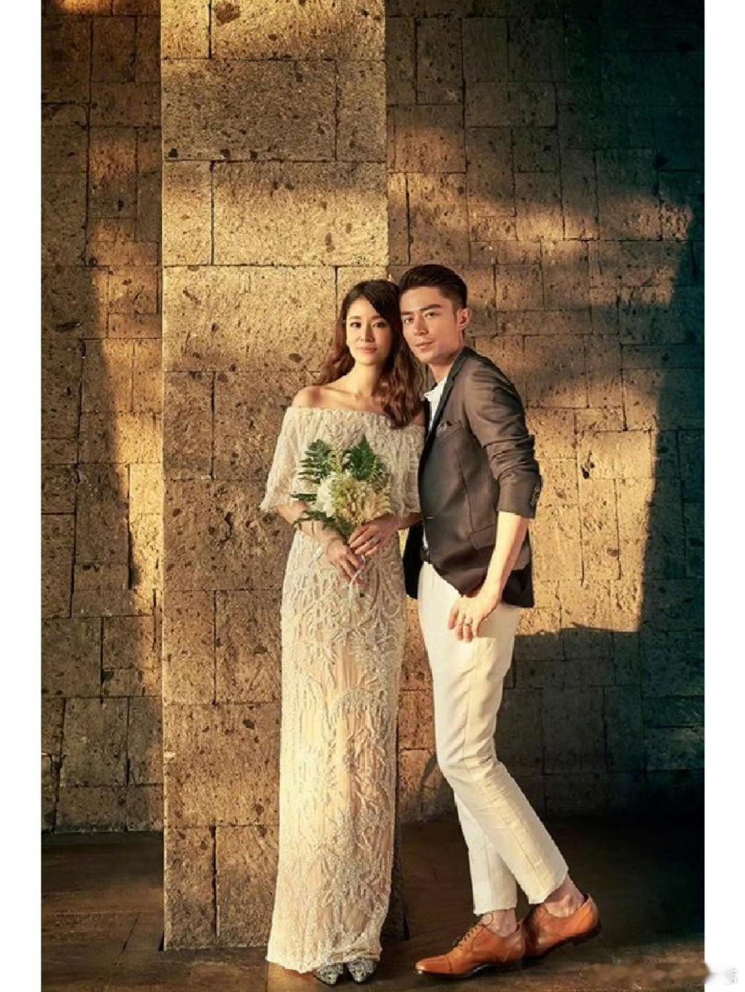 林心如霍建华结婚九周年 我的美如一定要幸福啊[鲜花]时间真的好快，竟然已经九年了