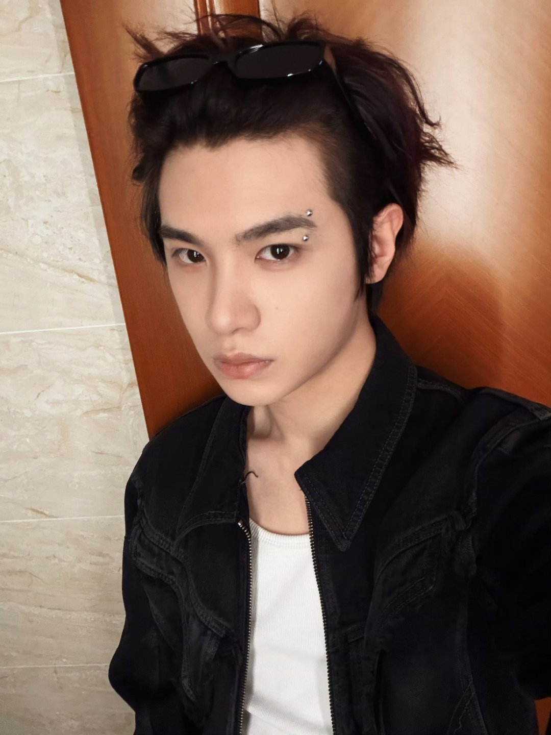 黄明昊 hmh黄明昊我的妈耶 hmh黄明昊张十一 hmh黄明昊新专辑glitch