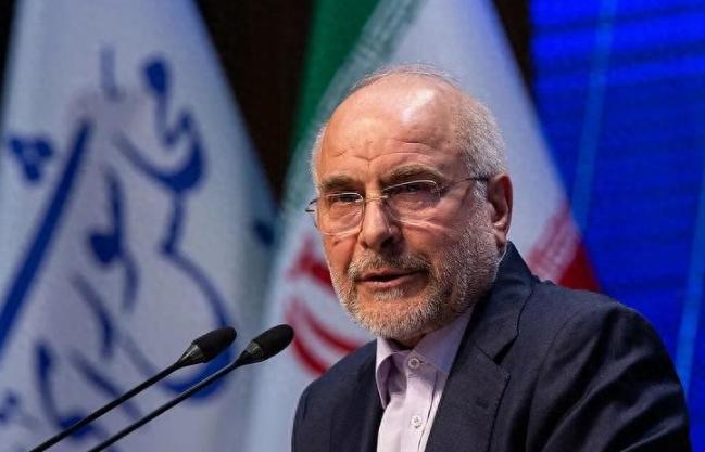 伊朗政坛爆出了一场惊人的“内讧”：议长狠批强硬派
 
美伊停火协议进入最后24小