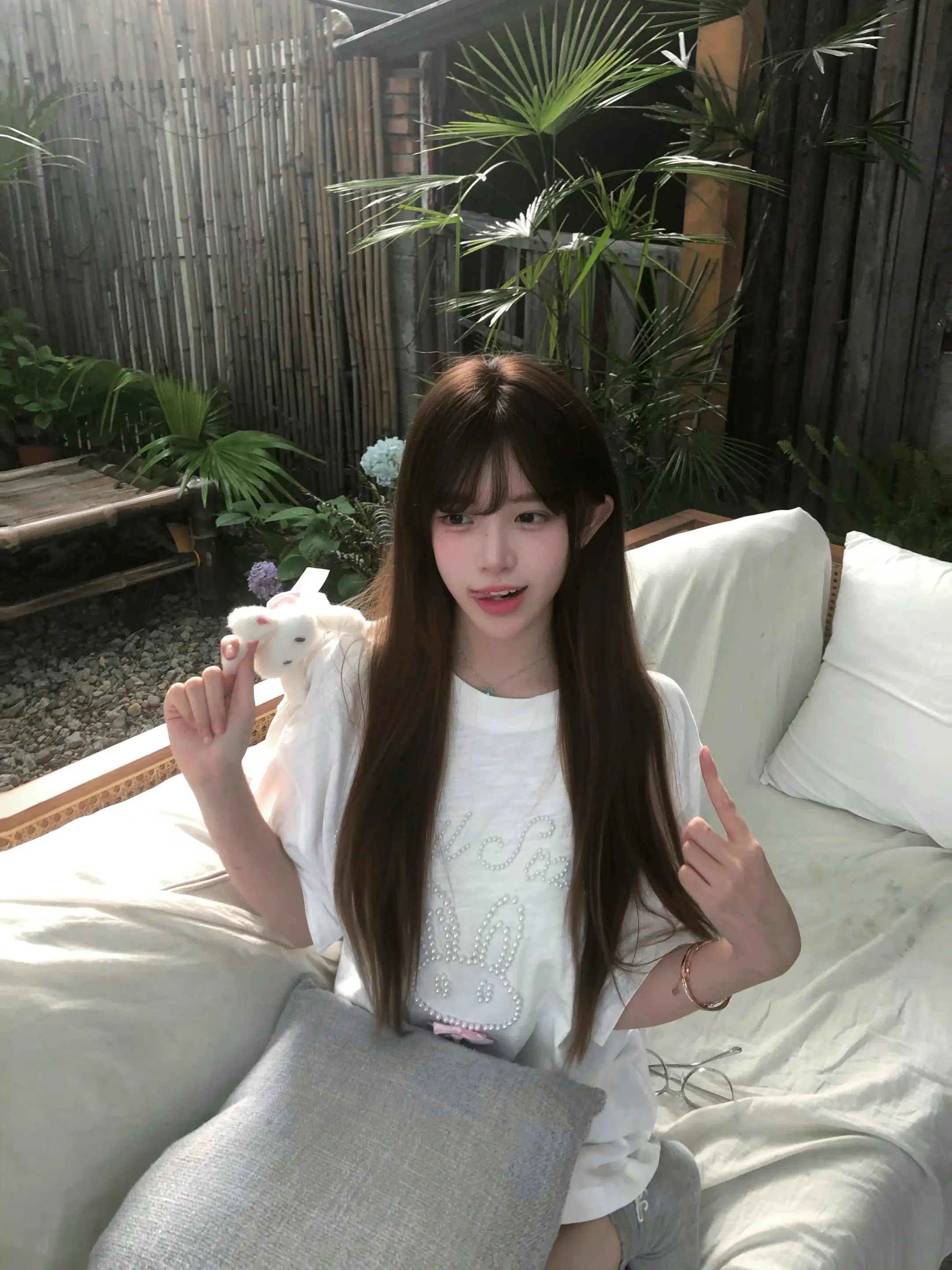 迷人的笑脸吸引视线